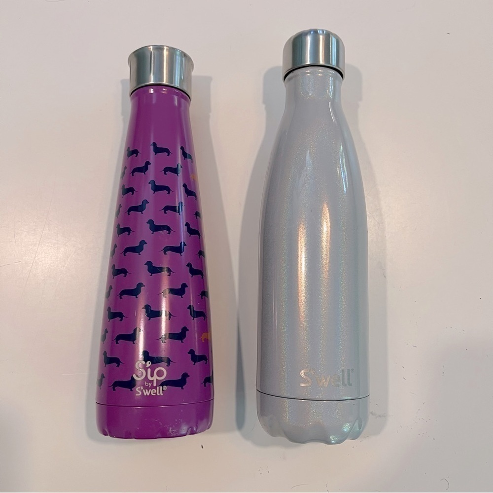 𝅺PRETTY pair of S’well water bottles